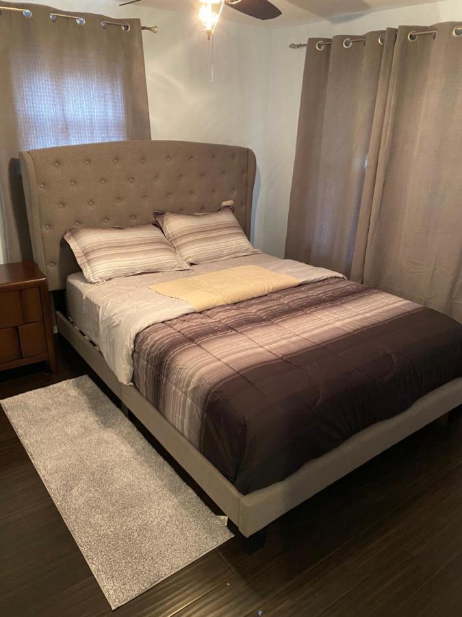 Windsor Airport Room Accommodation المظهر الخارجي الصورة