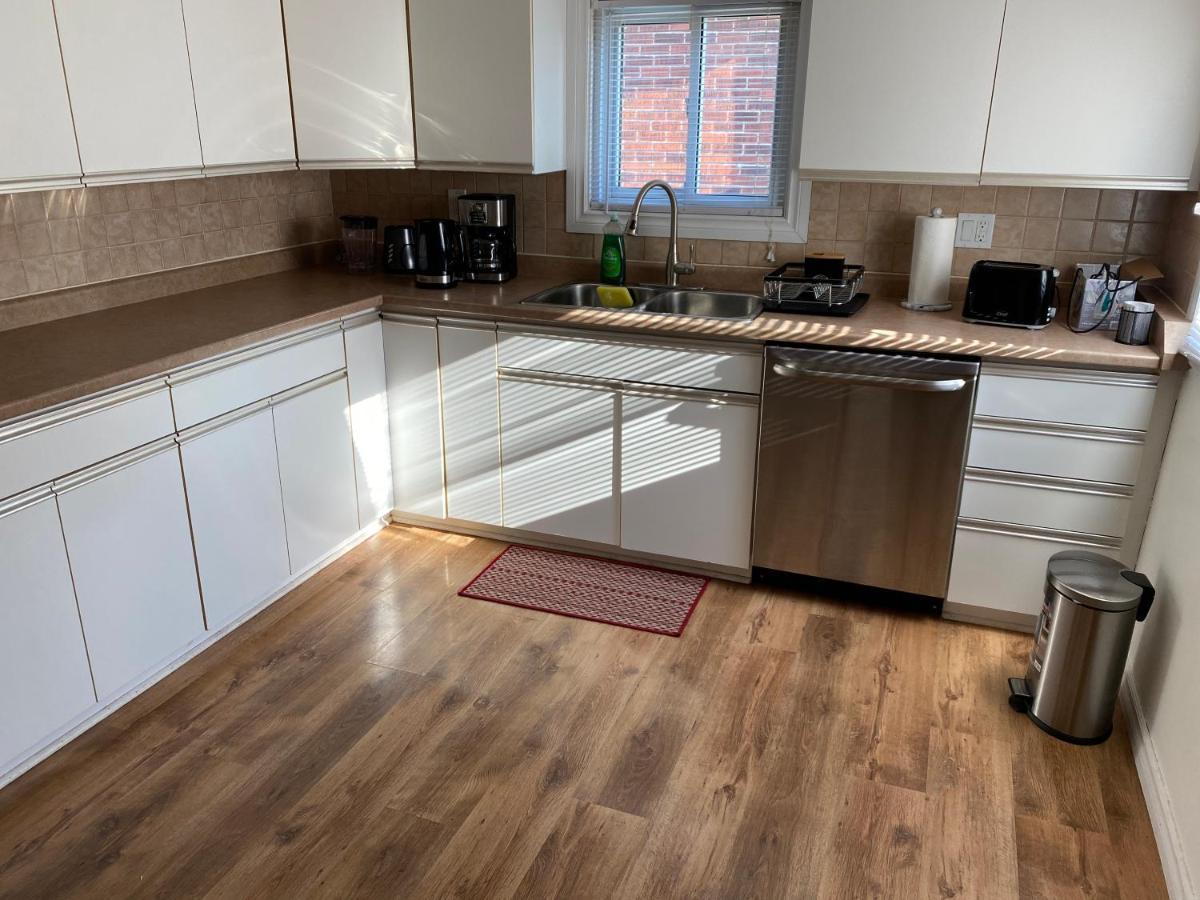 Windsor Airport Room Accommodation المظهر الخارجي الصورة